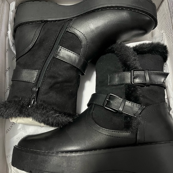 Boots - Picture 5 of 8